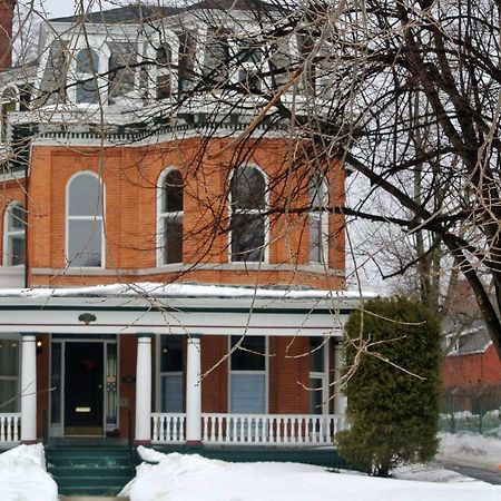 Oscar'S Bed & Breakfast バッファロー エクステリア 写真
